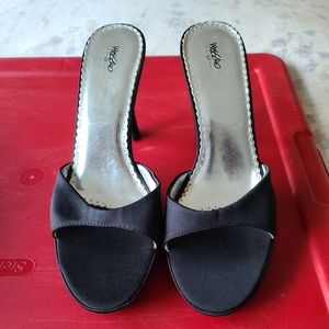 Mossimo Black Satin Platform Heel Shoes, sz 7.5